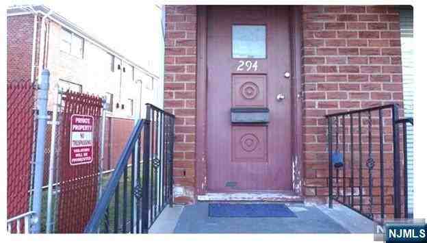 294 Liberty St #294 - Photo 3 of 5