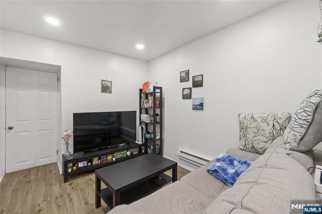 477 Mercer St #1-1 - Photo 2 of 17