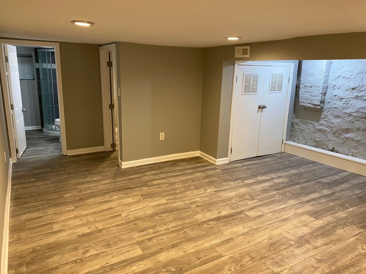 2922 Grantley Ave - Photo 6 of 11