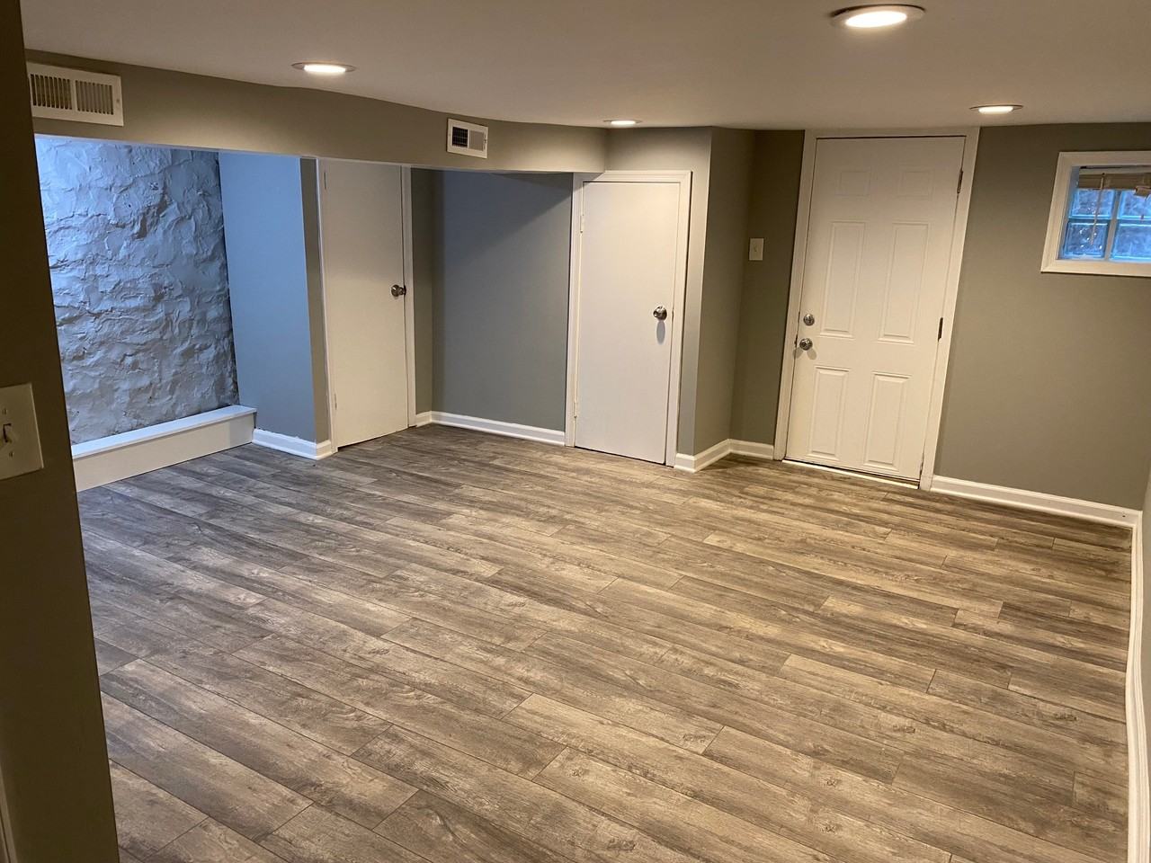 2922 Grantley Ave - Photo 7 of 11