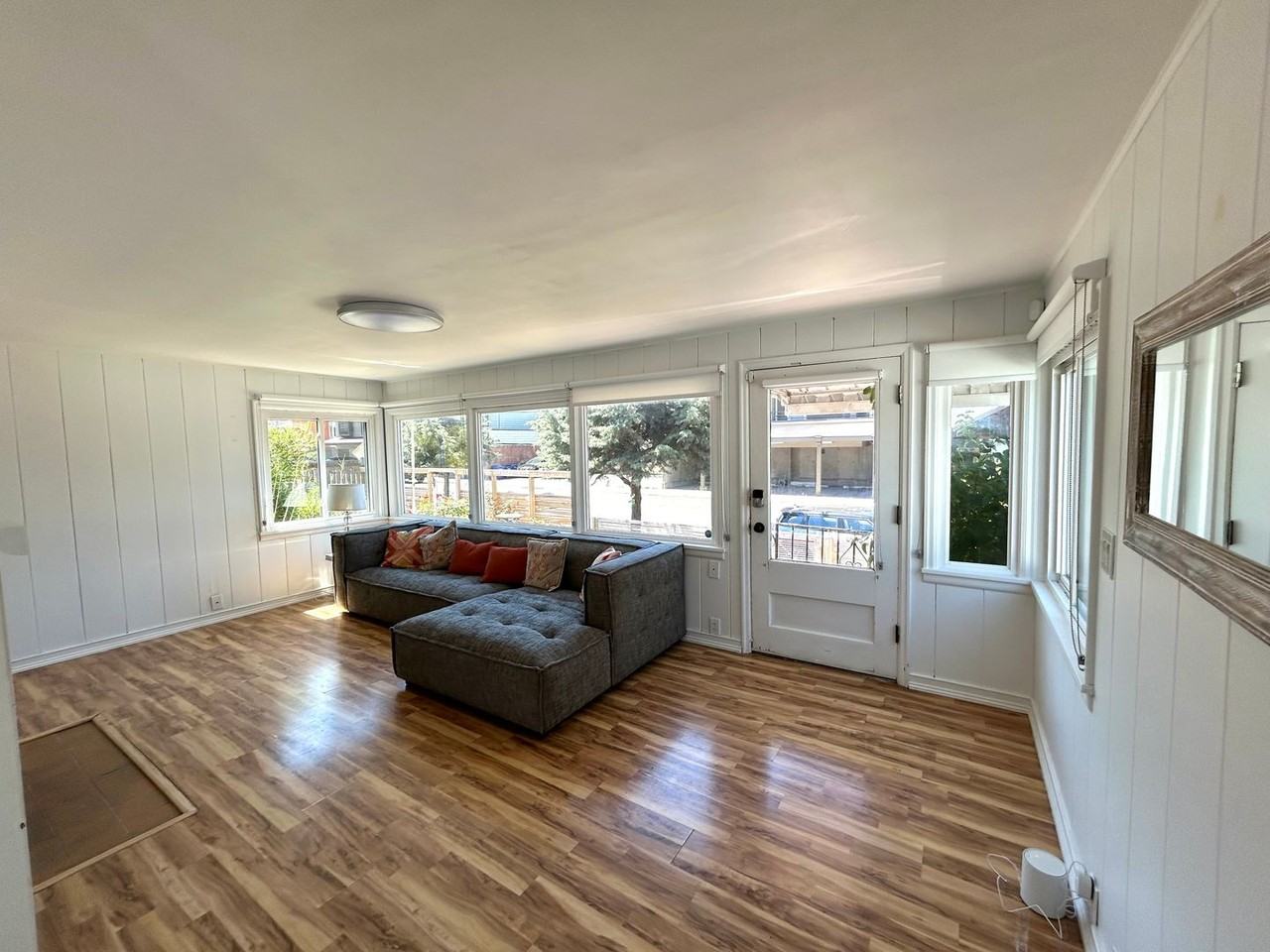 4110 Beach Dr Sw - Photo 3 of 21
