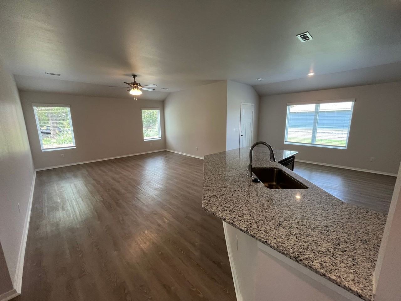 2620 Chittick St - Photo 6 of 24