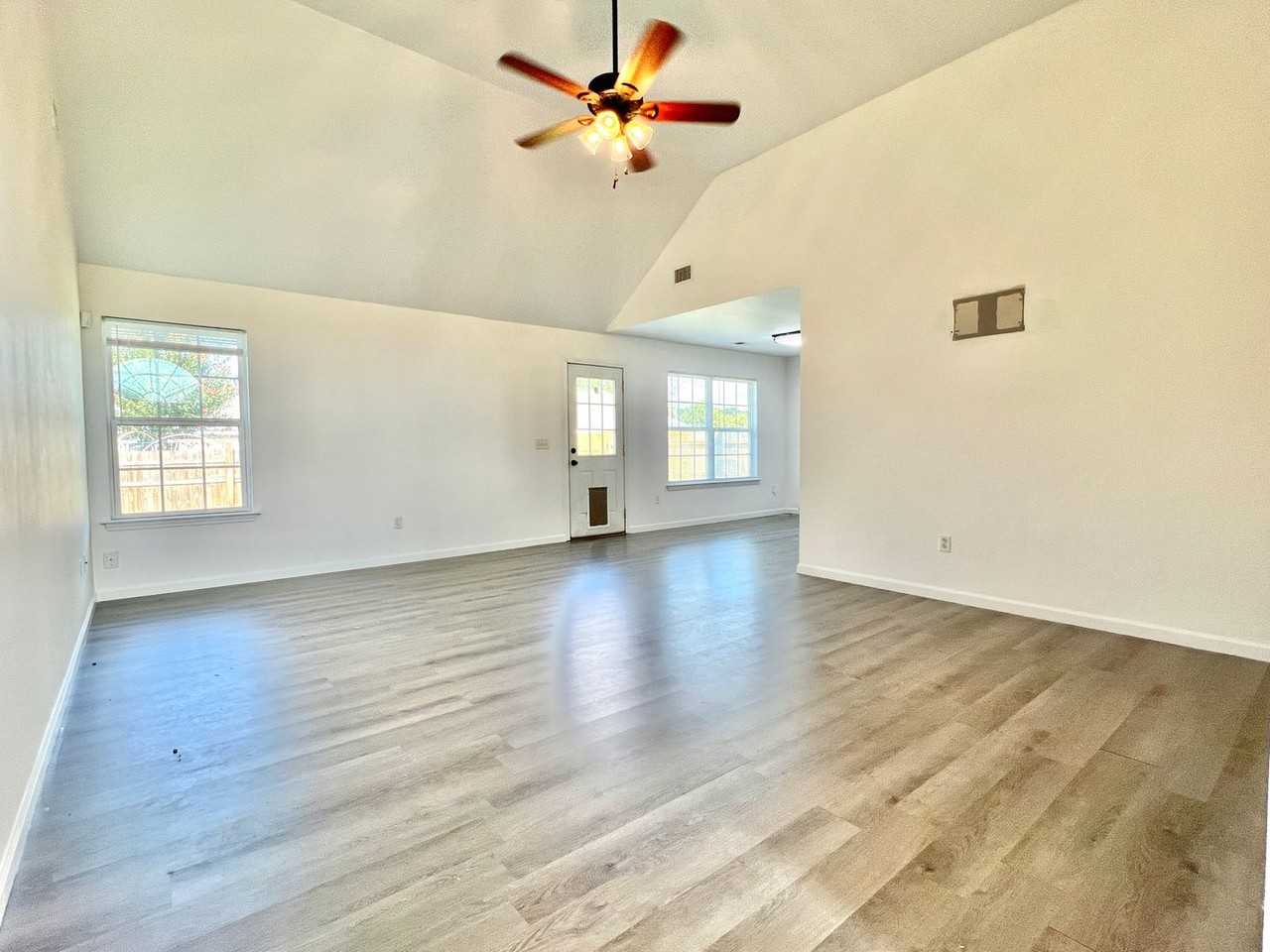 110 Auburn Cir - Photo 5 of 28