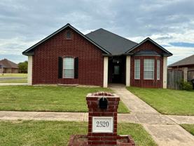 2520 Thomas Dr - Photo 1 of 1
