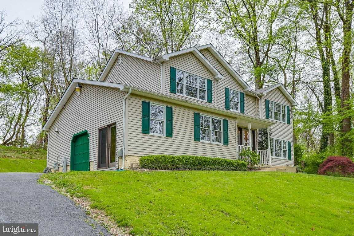 4720 Ilchester Road - Photo 3 of 50