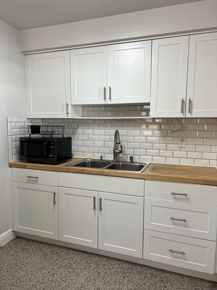 212 Granada St - Photo 7 of 13