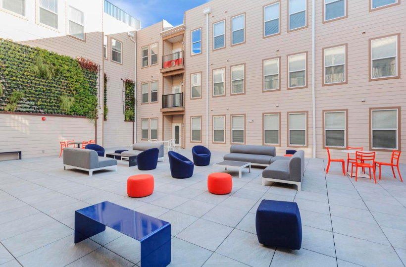 Urban Station - Photo 6 of 26