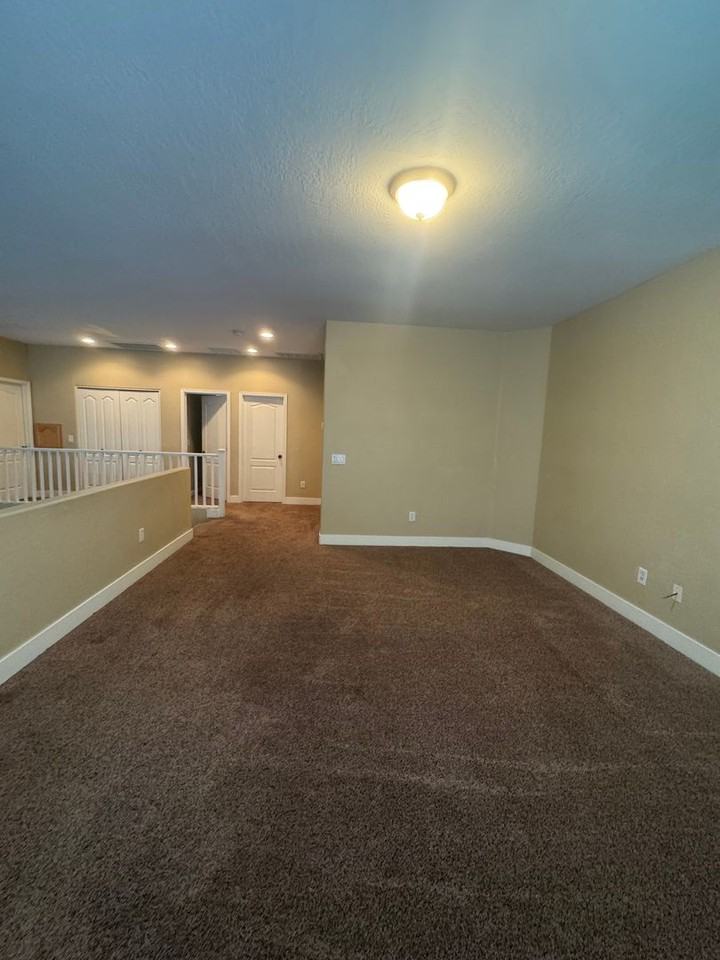 4014 W Saint Anne Ave - Photo 6 of 37