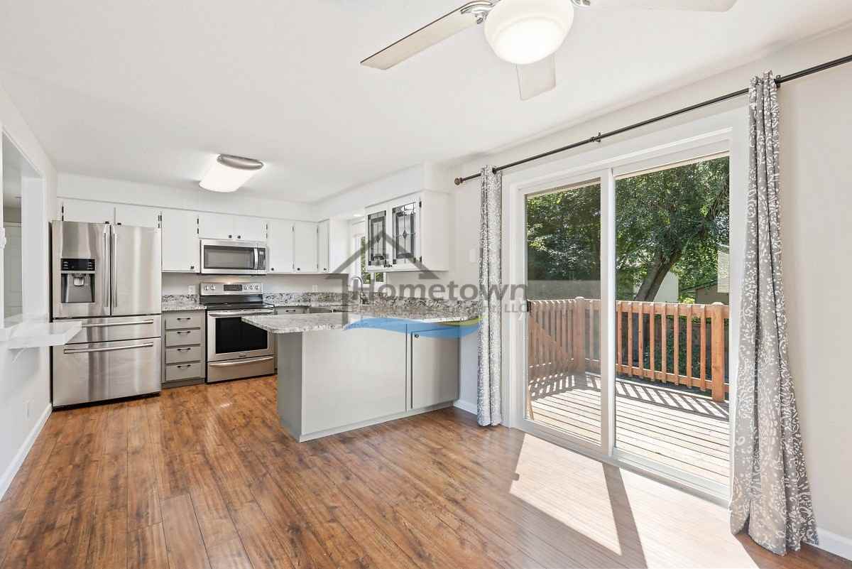 1310 East Locust Avenue - Photo 4 of 29