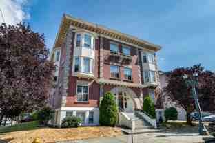 Elegant Renovation! HUGE 1 Bed 1 Bath Available Now! - Photo 1 of 1
