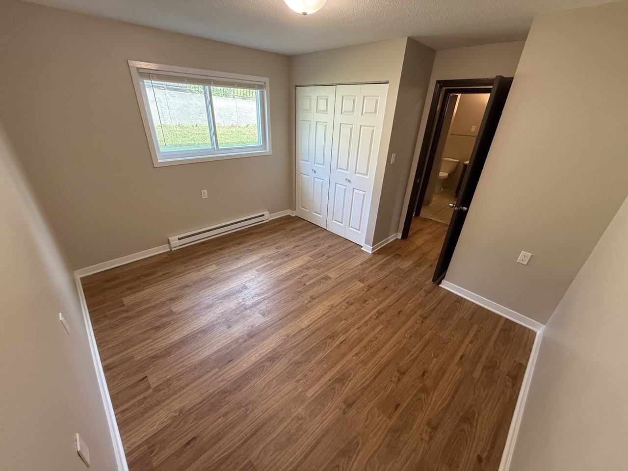 Grandview Apartments - Photo 3 of 4