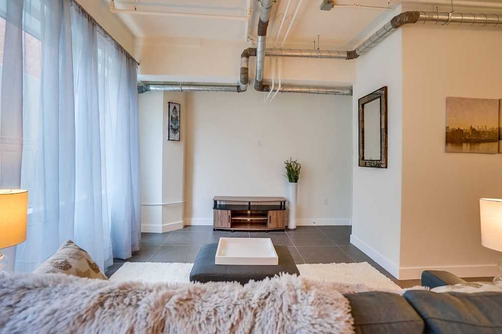 939 Lofts - Photo 6 of 25