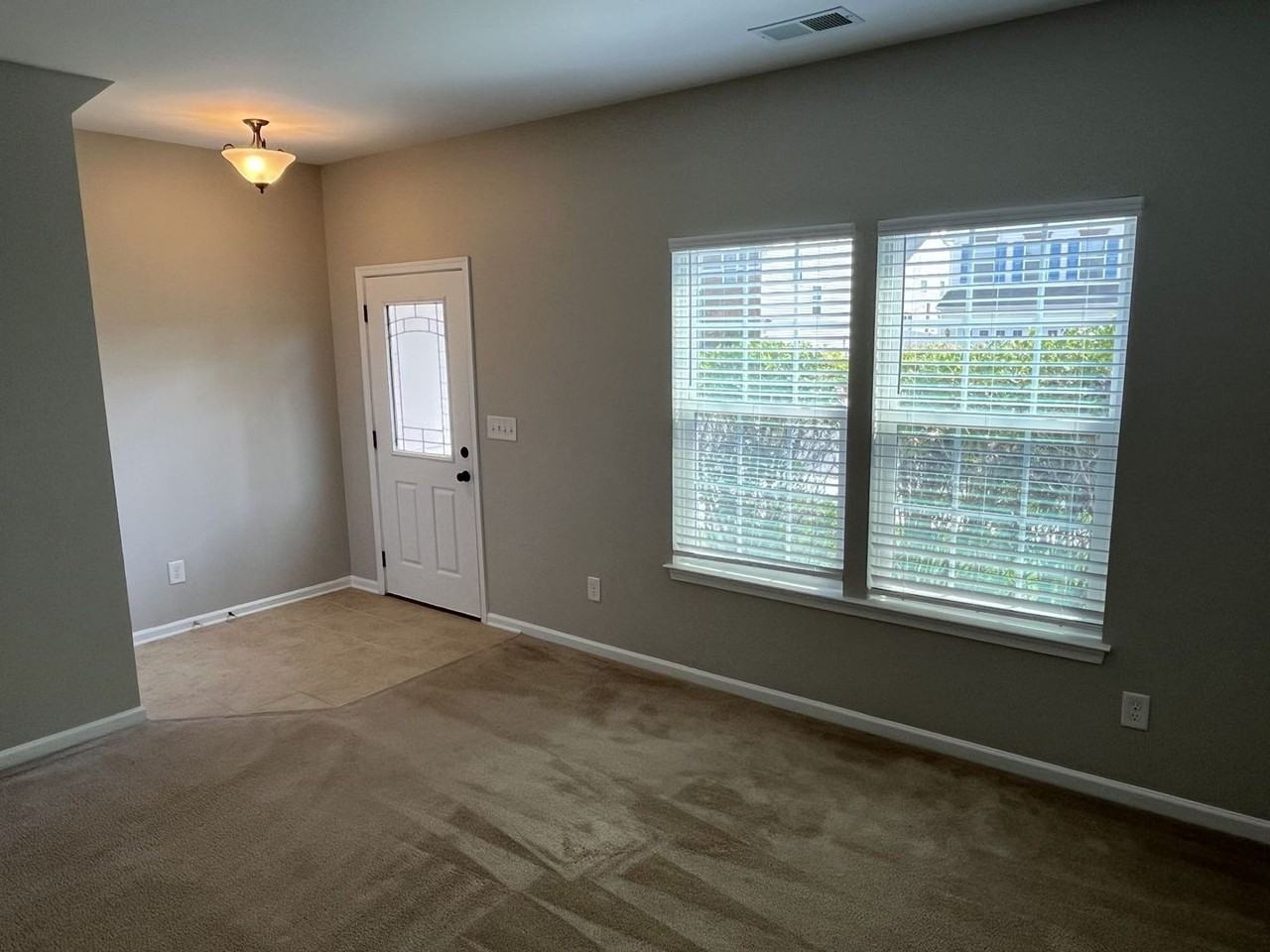 10855 Tailwater St - Photo 3 of 42