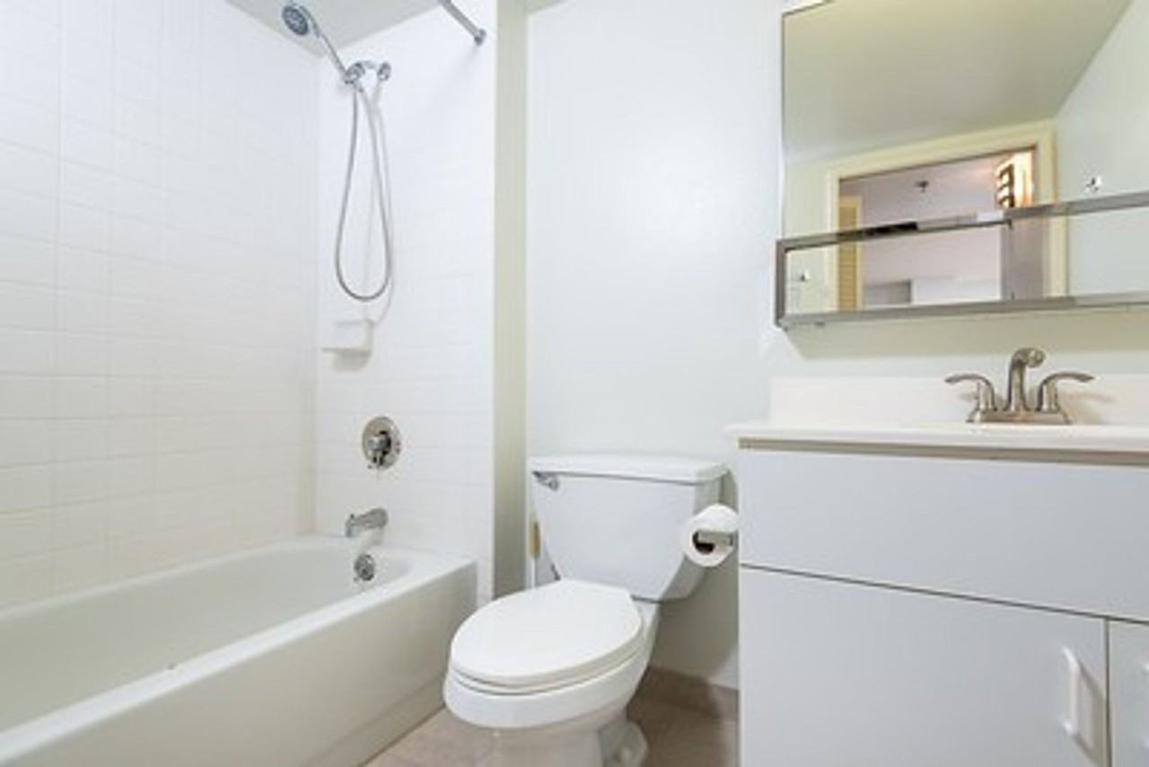1450 Young St #805 - Photo 4 of 26