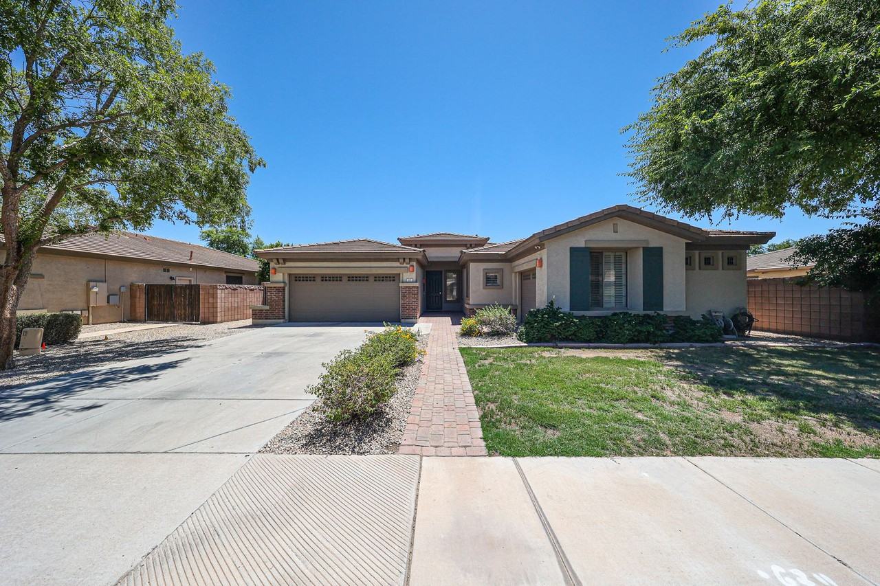 445 W Seagull Dr - Photo 3 of 50