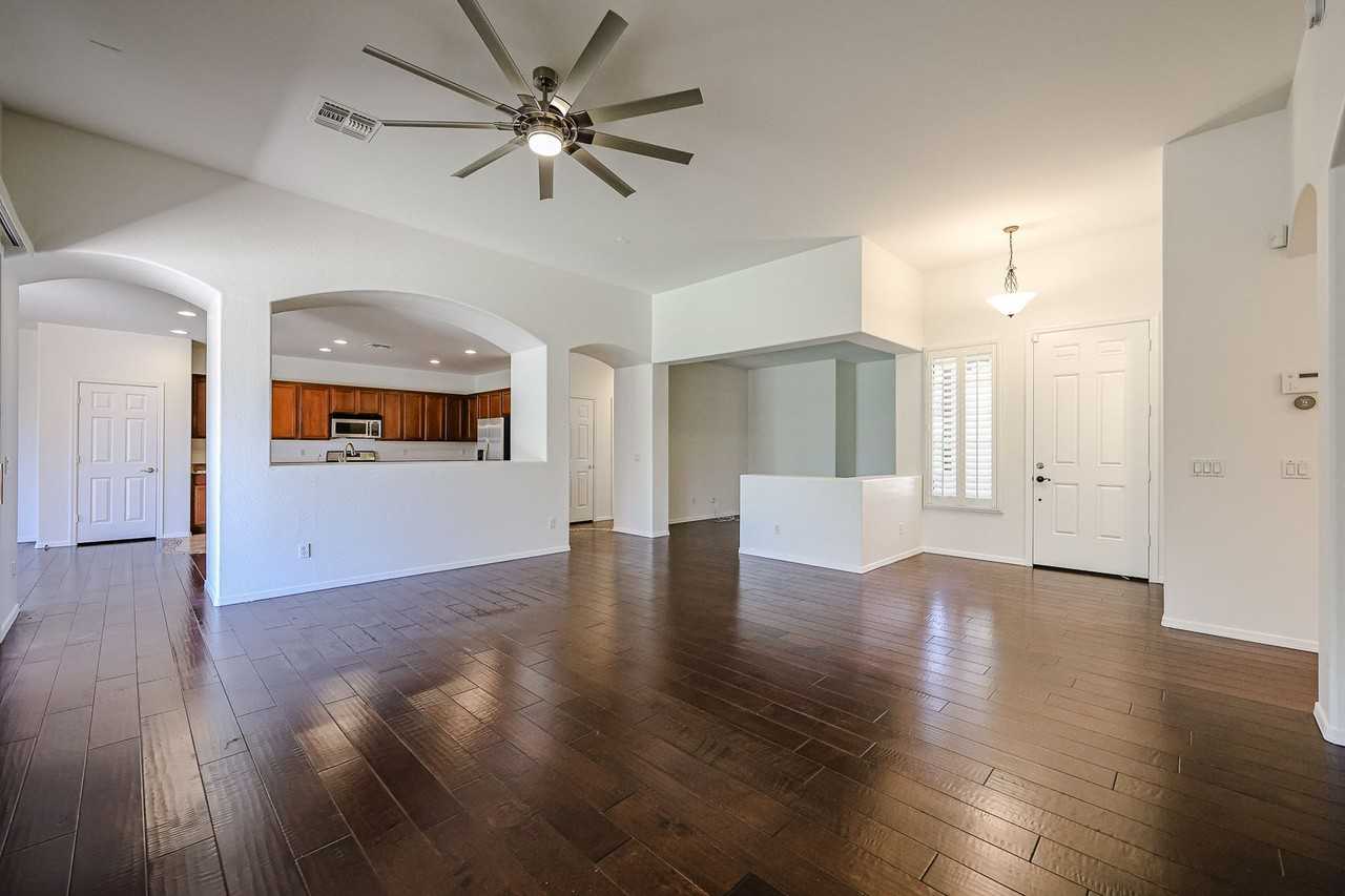445 W Seagull Dr - Photo 6 of 50