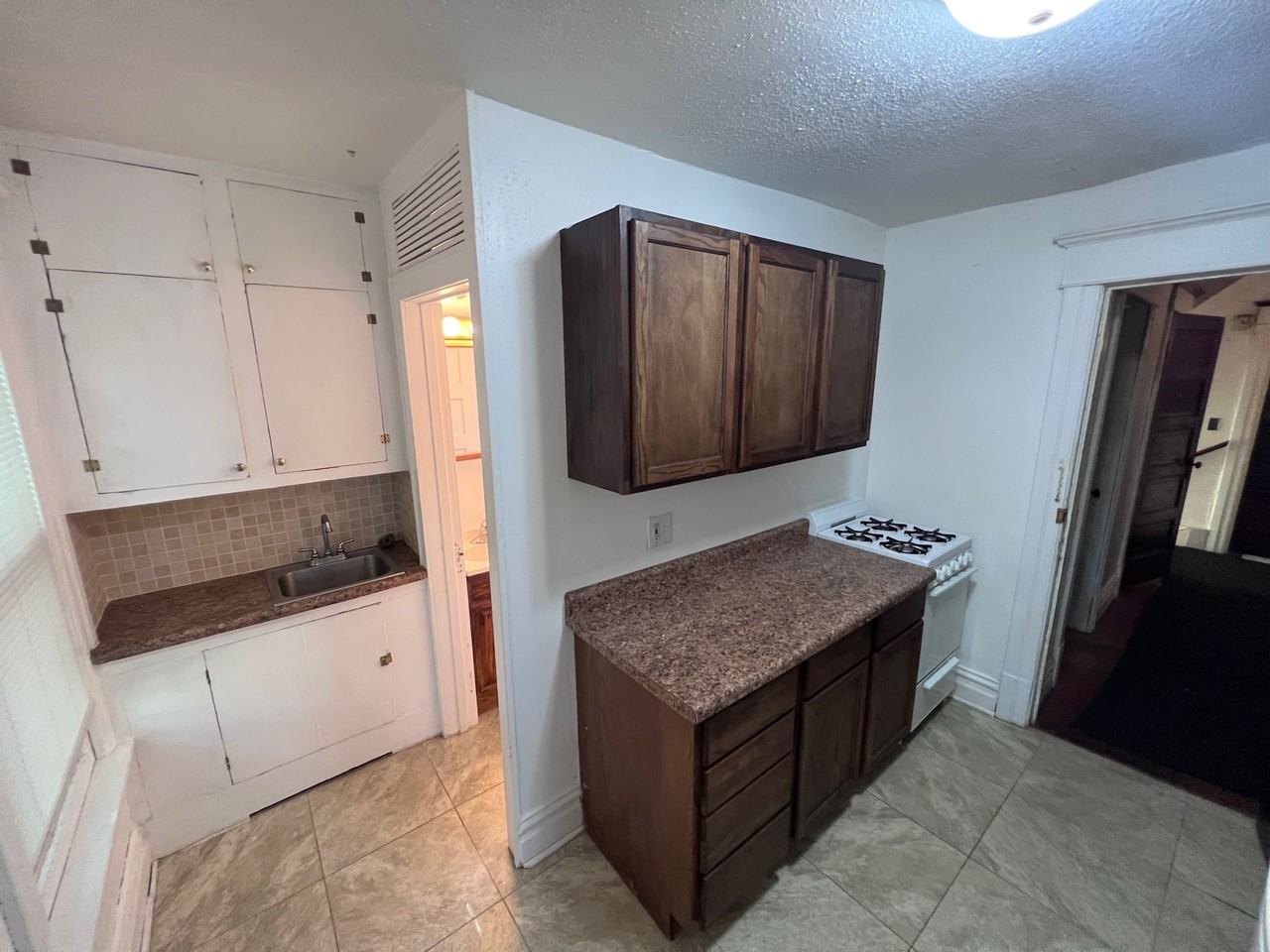 853 South Douglas Ave. - Photo 6 of 7