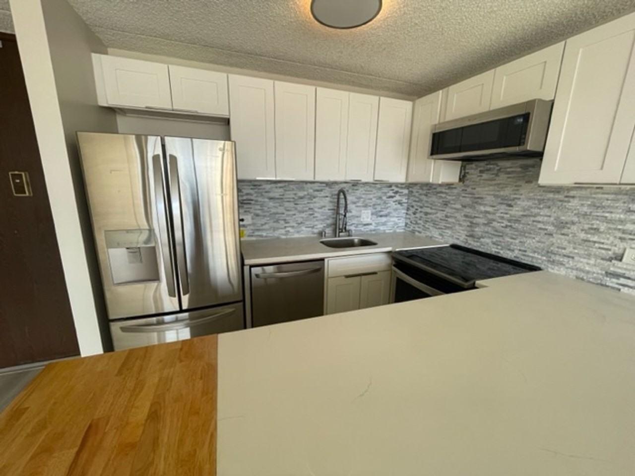 411 Hobron Ln #3102 - Photo 3 of 34