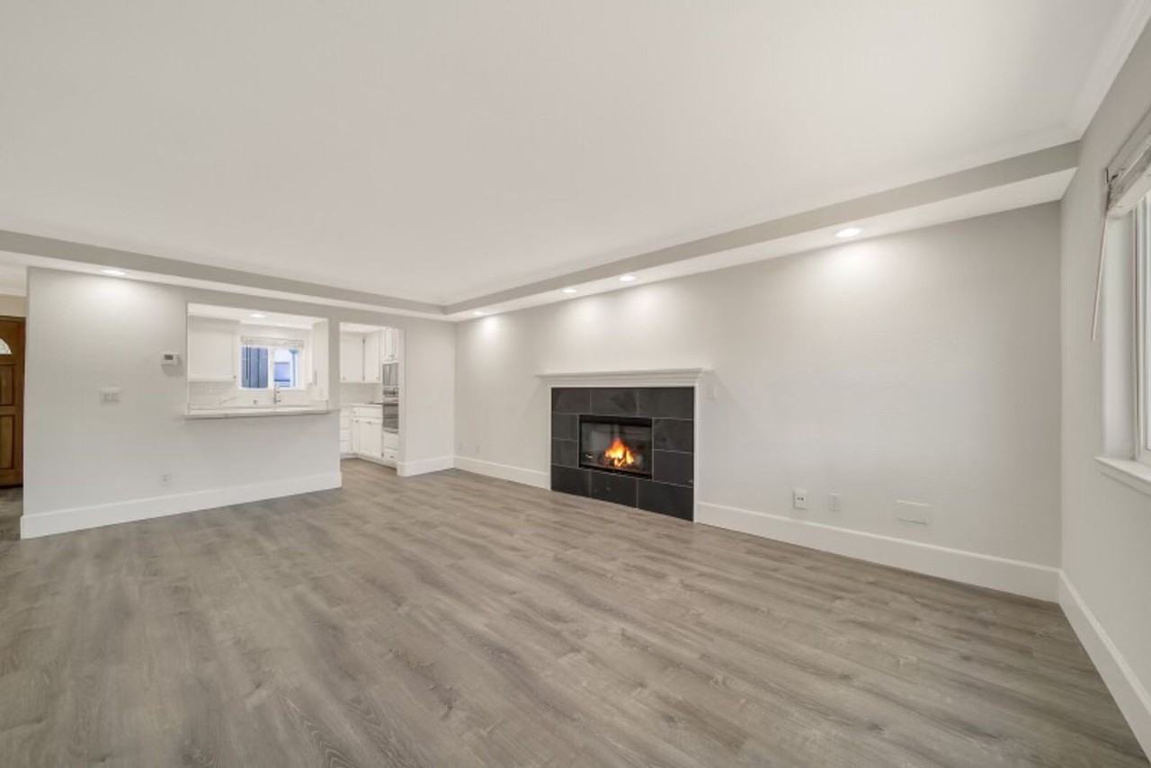 905 Lido Cir - Photo 3 of 31