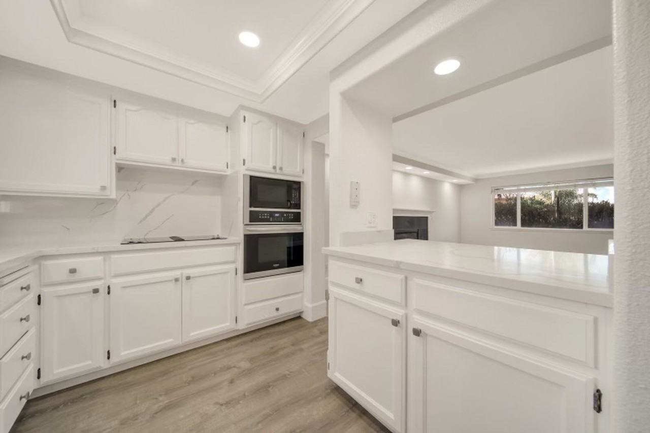 905 Lido Cir - Photo 7 of 31