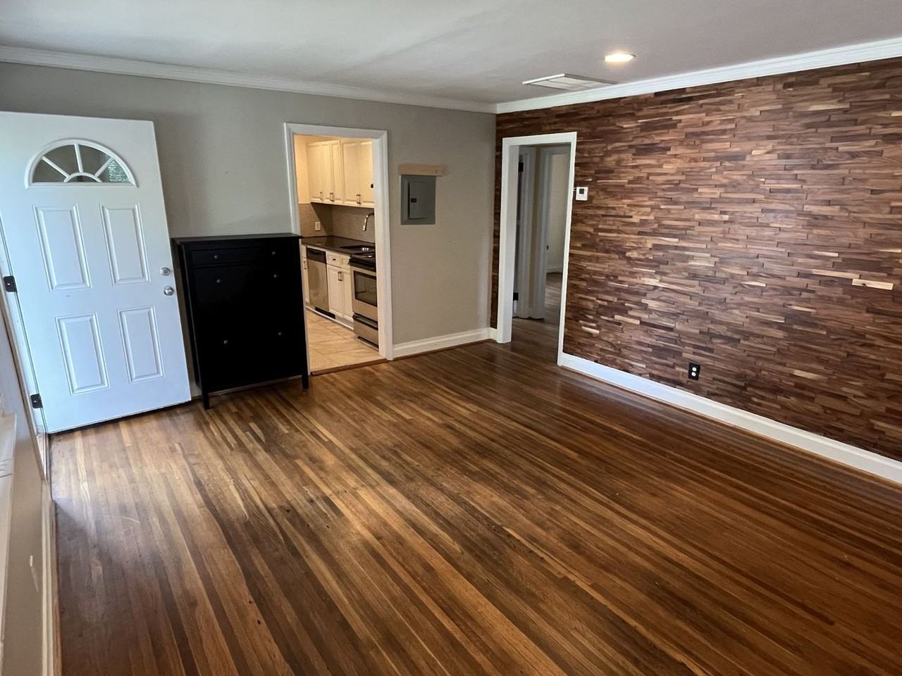 421 W Kingston Ave - Photo 6 of 16