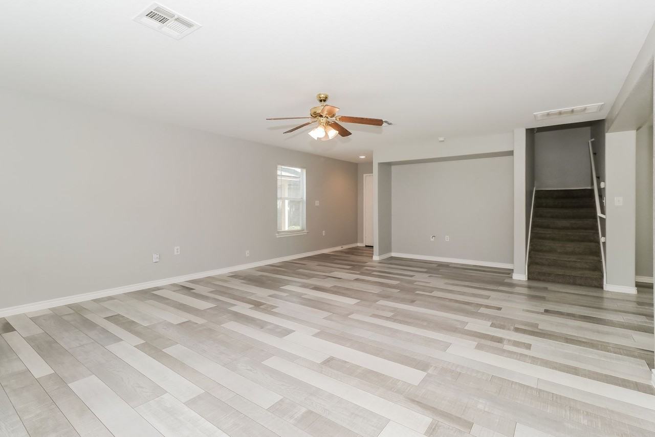 6805 Doyal Drive - Photo 5 of 17