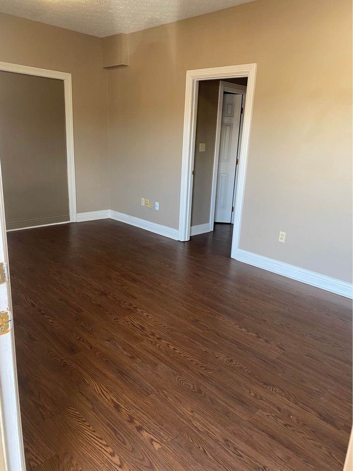 201 Aqueduct Drive - Photo 2 of 16