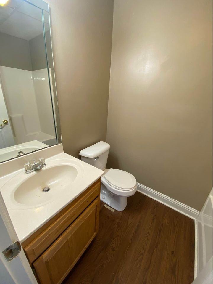 201 Aqueduct Drive - Photo 3 of 16