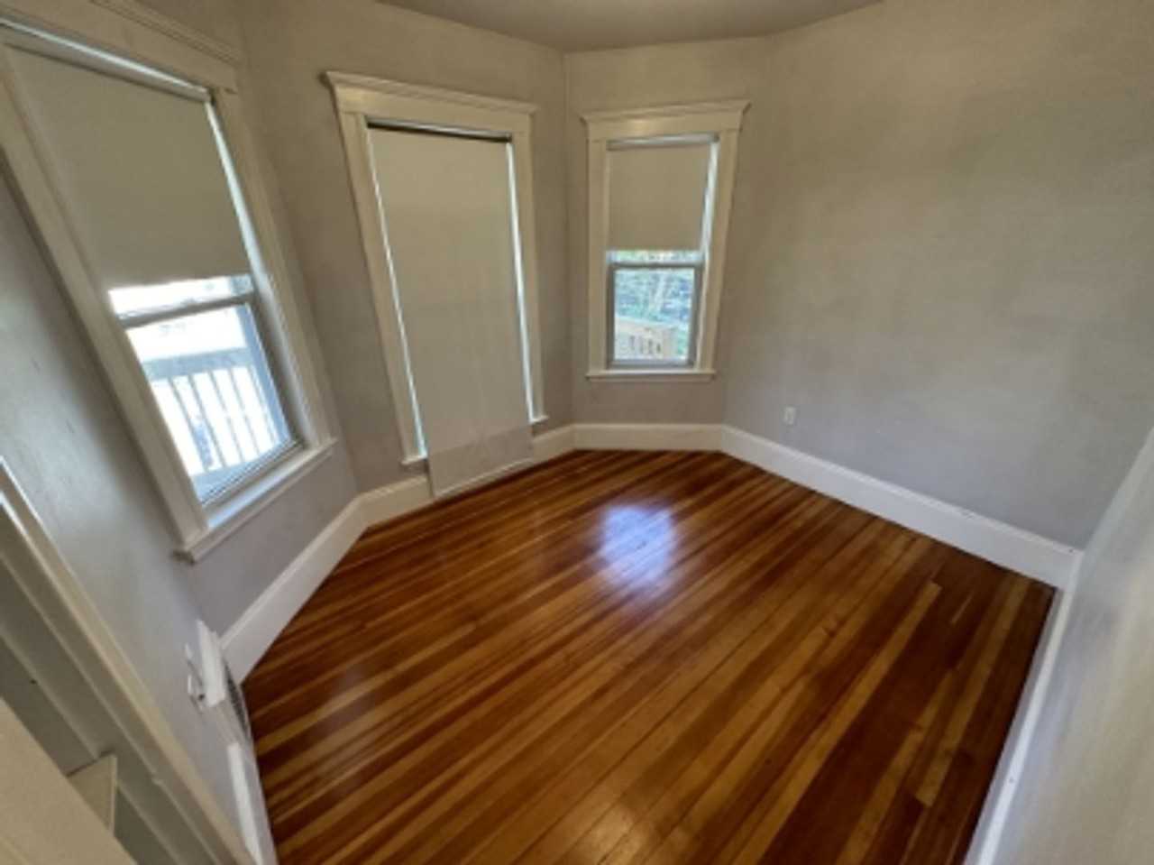 35 Atkins St - Photo 2 of 16