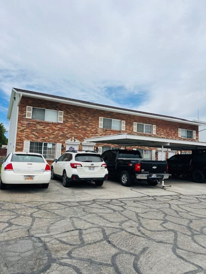 1583 S 1000 E #3 - Photo 2 of 9