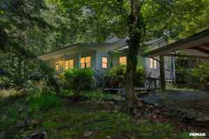 featured image of 527 Mountainside Dr