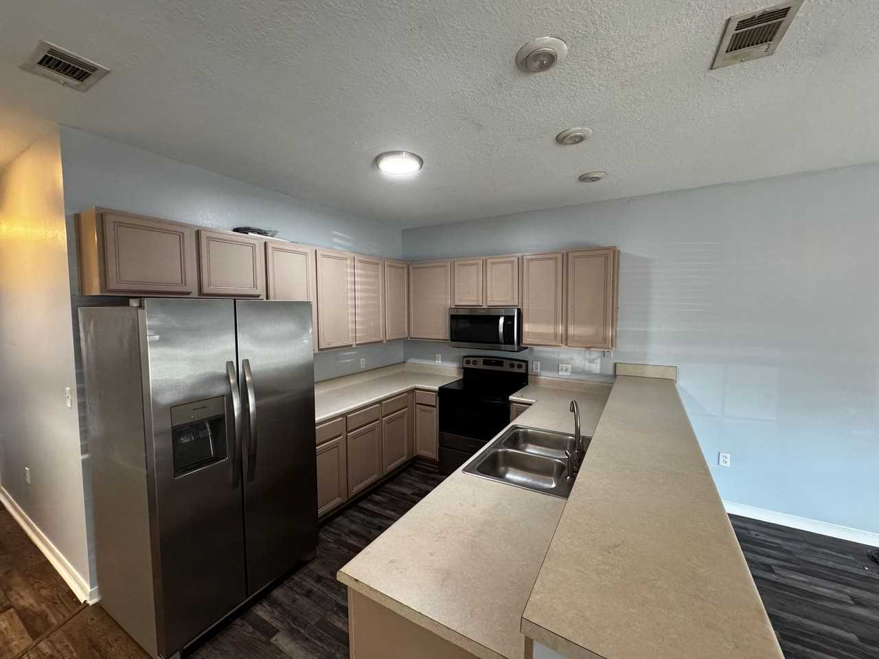 108 Don Bishop Rd - Photo 3 of 10