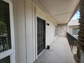 500 E Riverside Dr - Photo 1 of 1