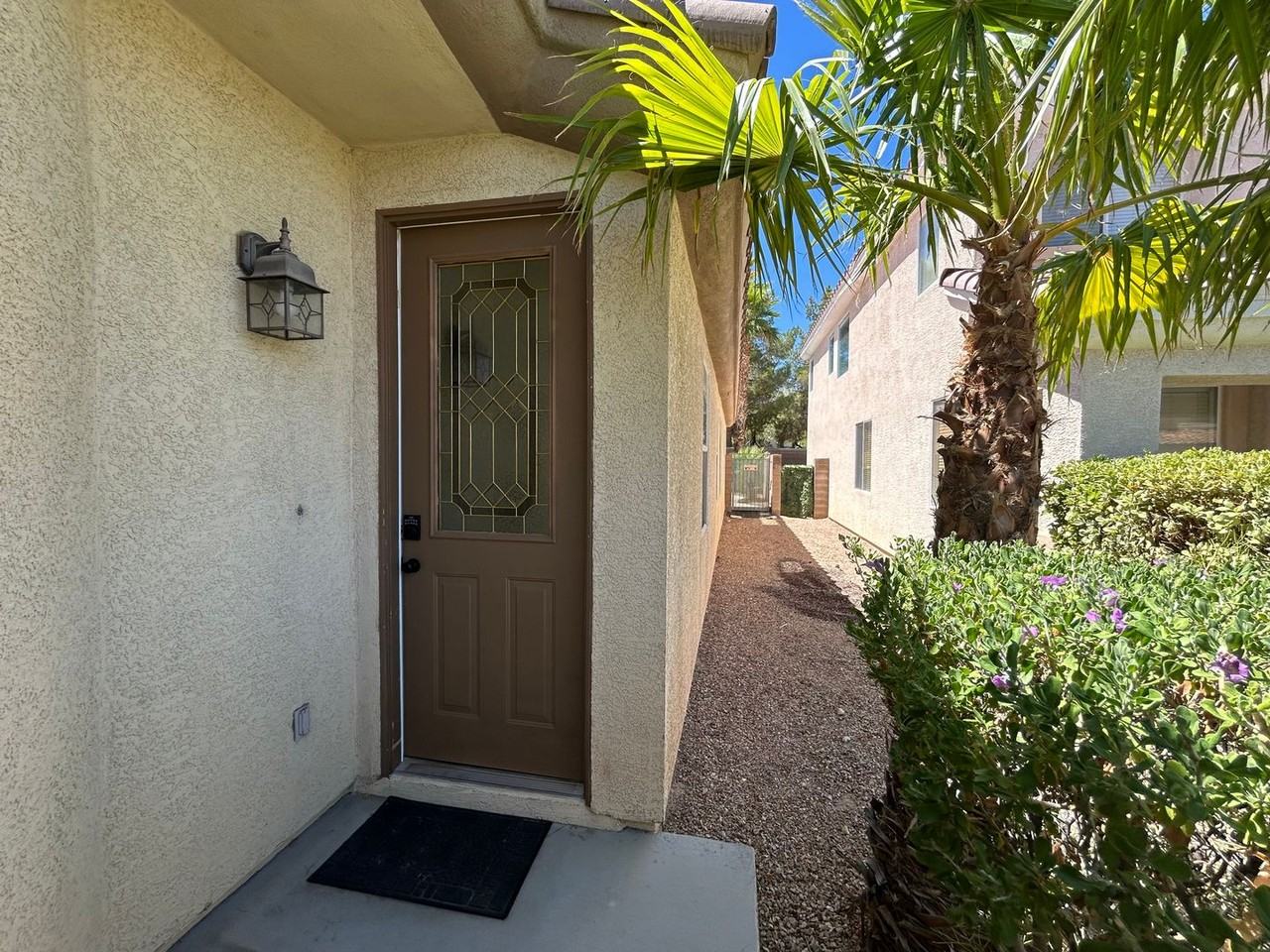 23 Indian Run Way - Photo 2 of 26