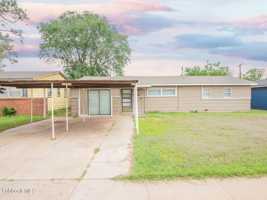 featured image of 2414 38th St