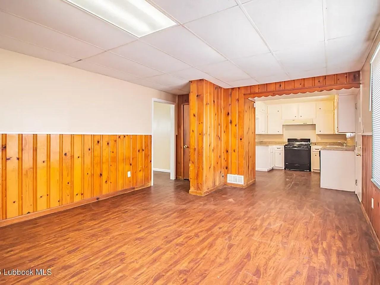 2414 38th St - Photo 3 of 20