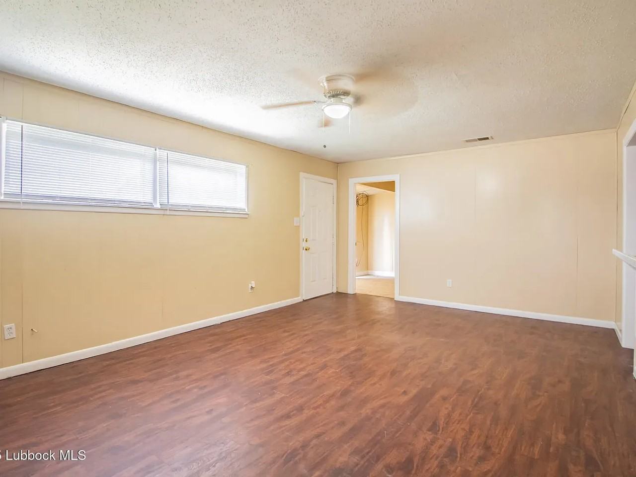 2414 38th St - Photo 5 of 20
