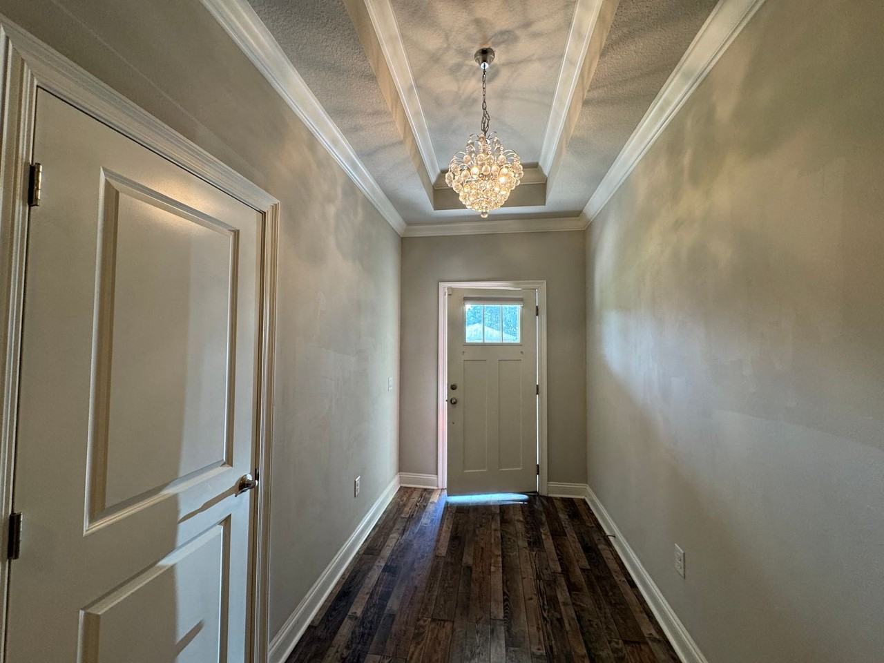 2369 Belmont Dr - Photo 2 of 22