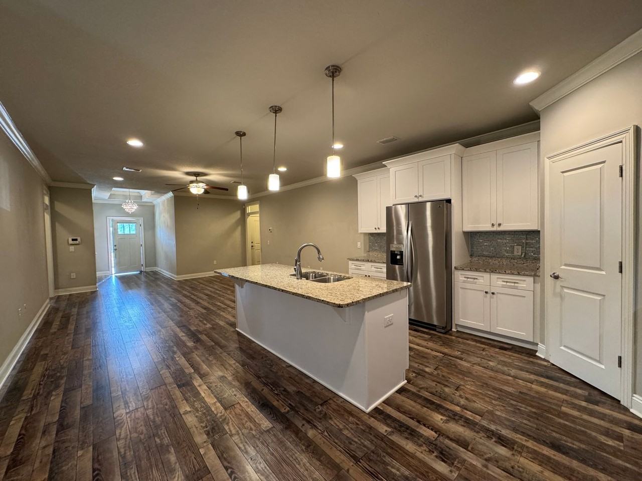 2369 Belmont Dr - Photo 3 of 22