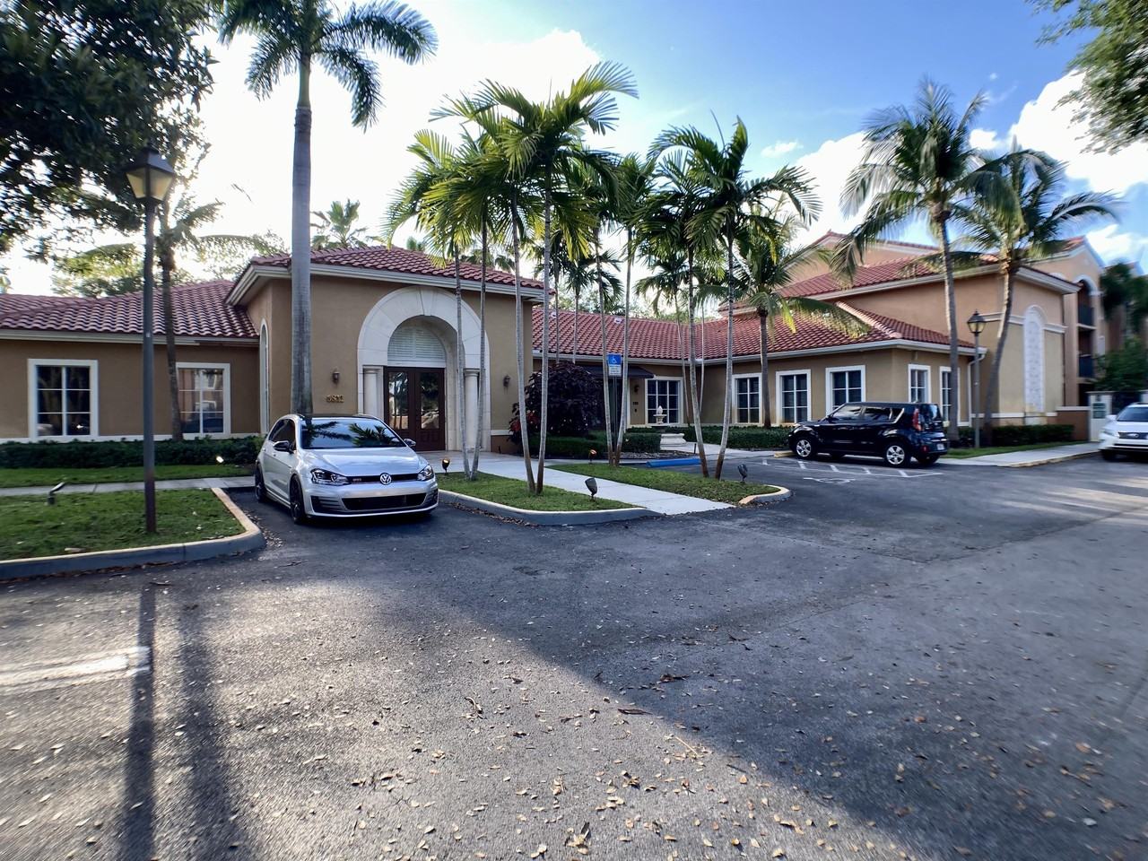 Gables Court - Photo 5 of 50