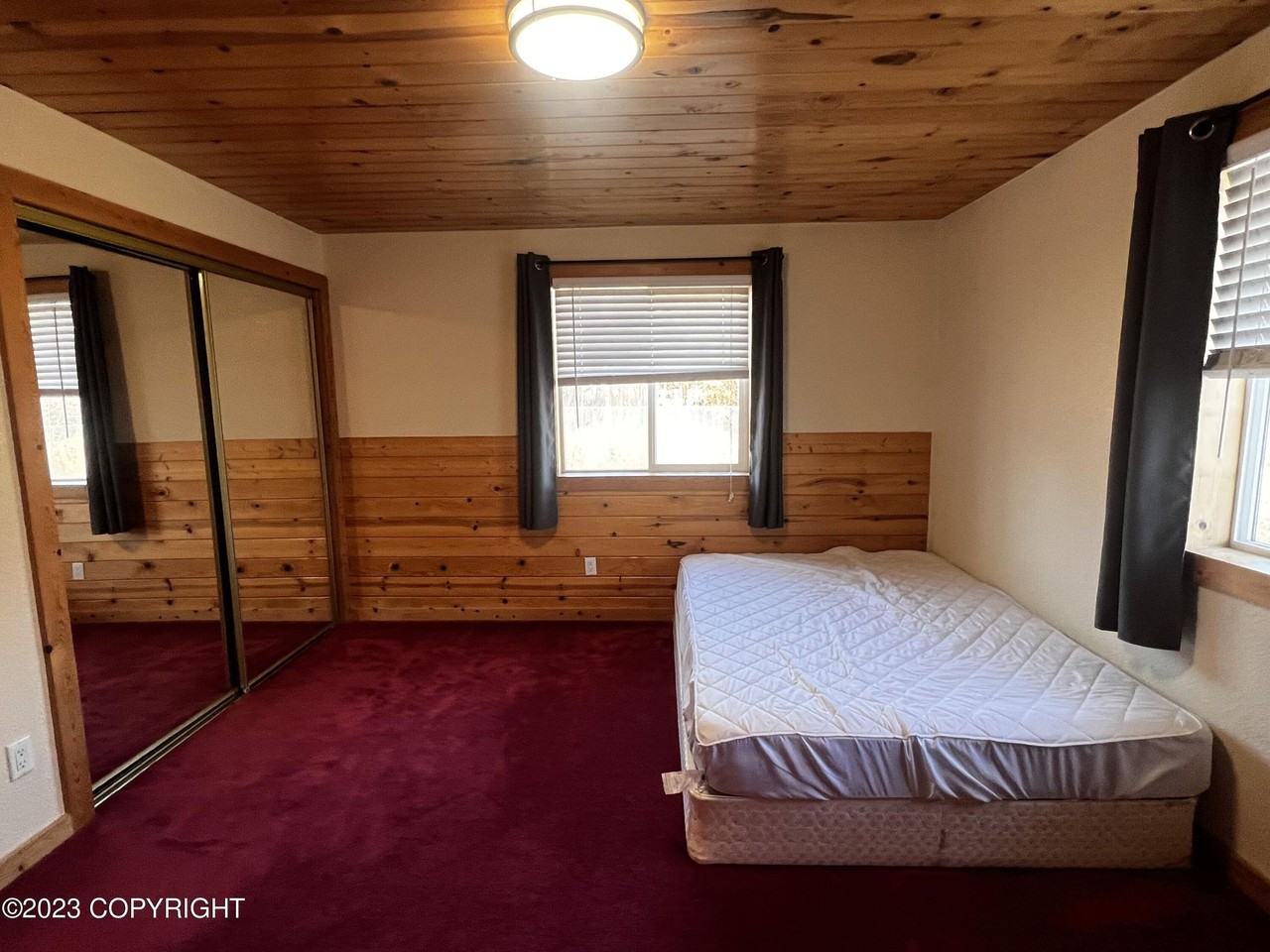 122 W Fairview Ave Apt C - Photo 3 of 10