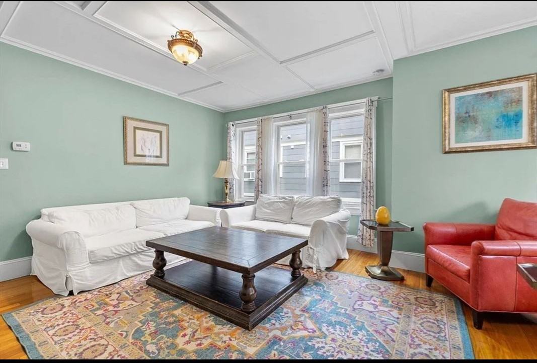 26 Lincoln St - Photo 3 of 5