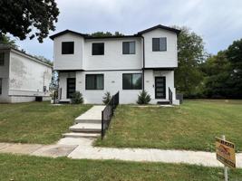 featured image of 1024 Welch St