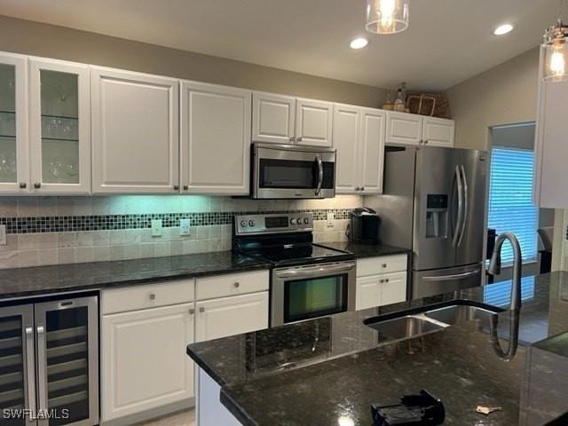 10051 Oakhurst Way - Photo 7 of 44