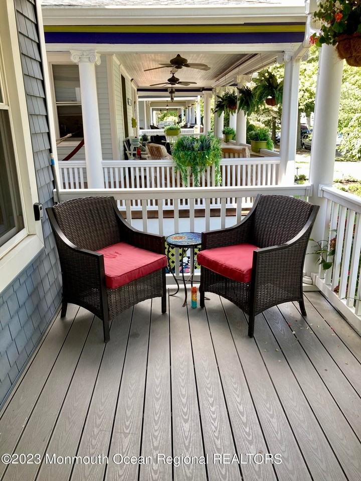 600 6th Ave - Photo 6 of 50