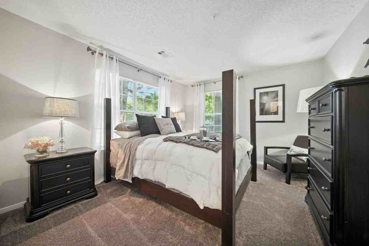 Vista Point Apartments - Photo 4 of 30