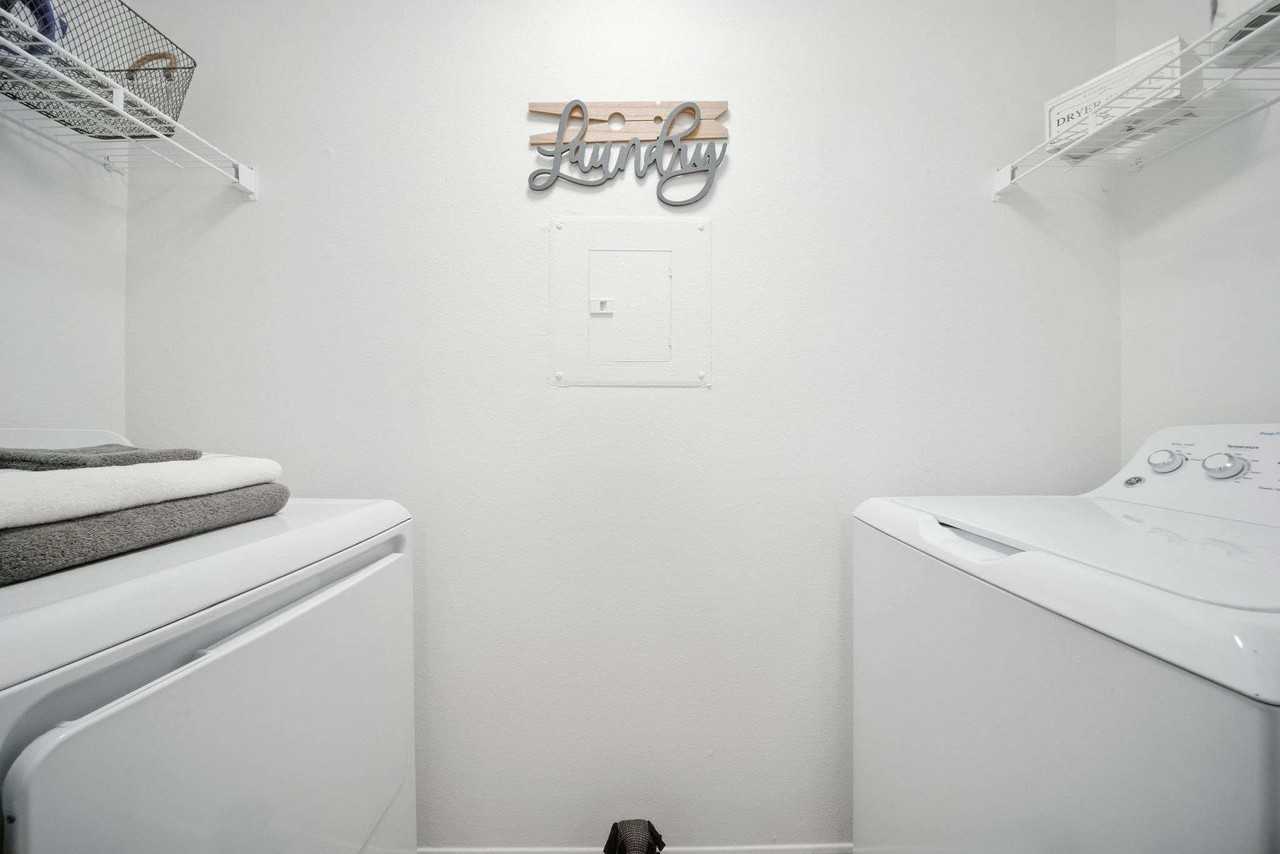 Vista Point Apartments - Photo 6 of 30