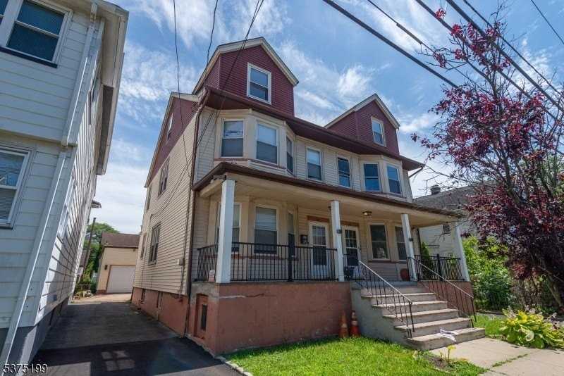 46 Union Ave - Photo 2 of 32