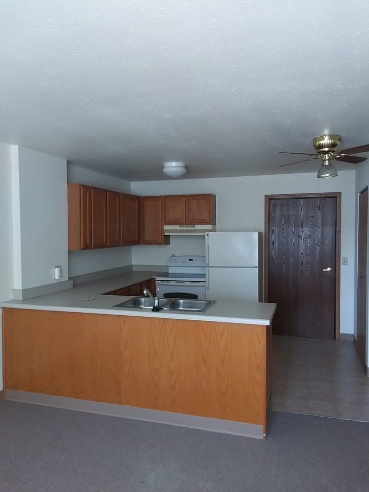 Willow Heights - Photo 4 of 7