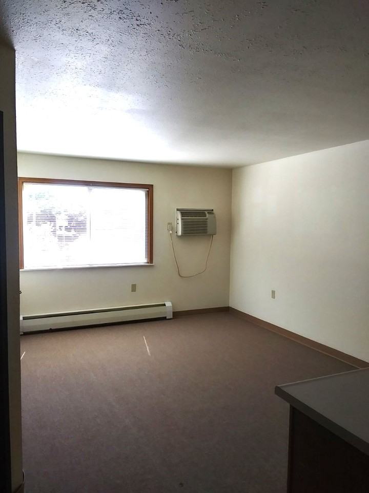 Willow Heights - Photo 5 of 7